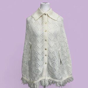 vintage 70s cream girly coquette cottagecore acrylic poncho cape